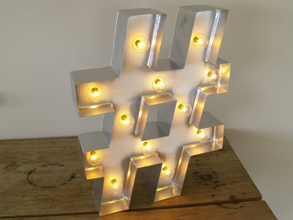 Lampe Hashtag