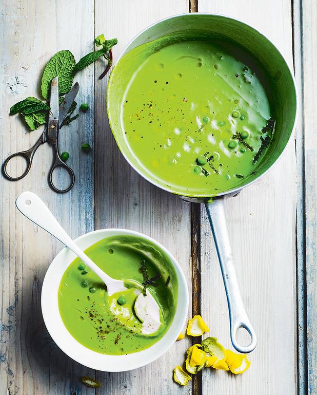 Velouté de petits pois au citron