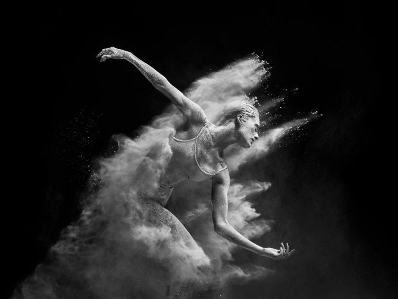 Alexander Yakovlev immortalise les mouvements de danseurs dans sa série "Mirage"